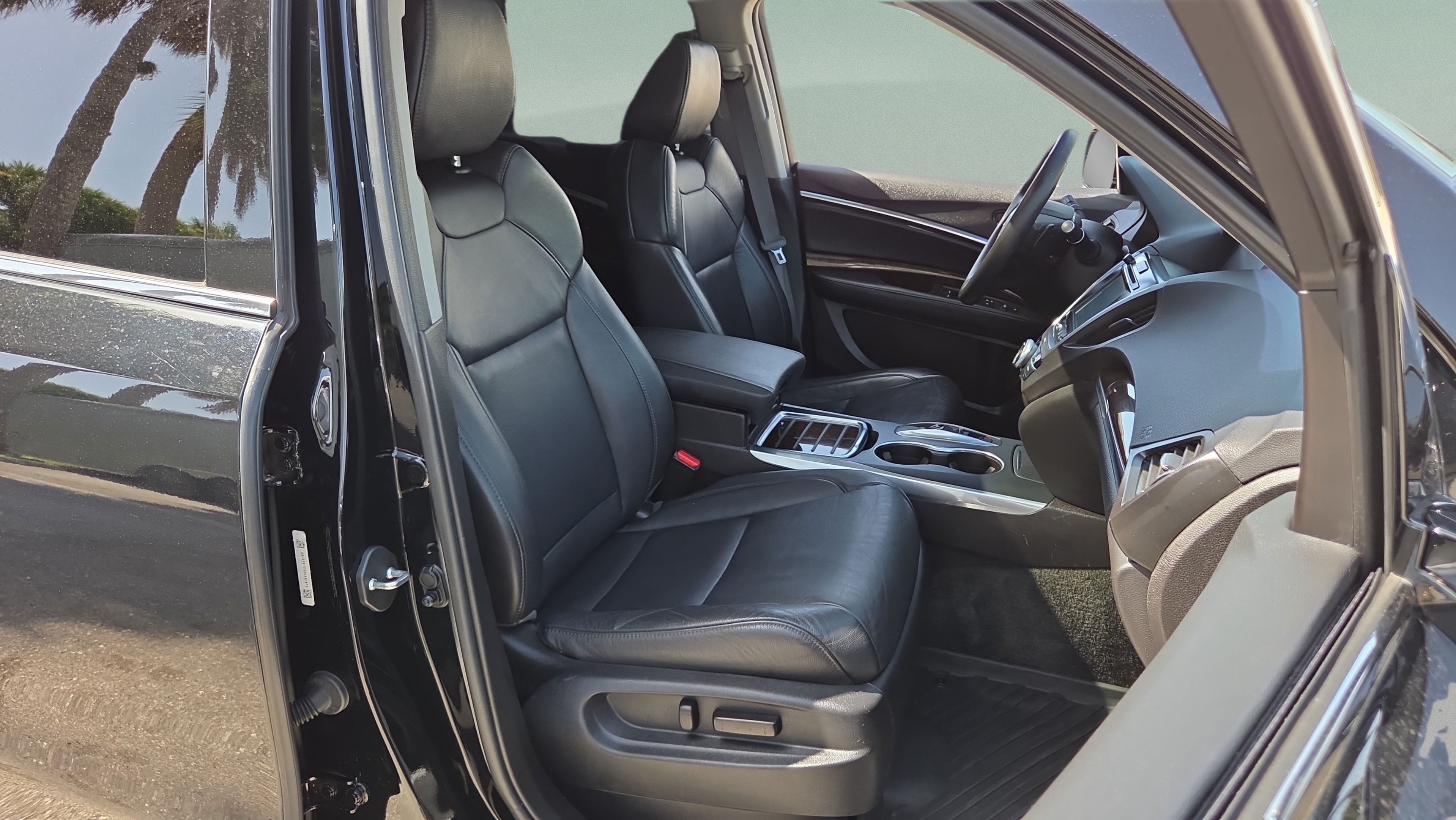 Used 2018 Acura MDX SH-AWD image 17