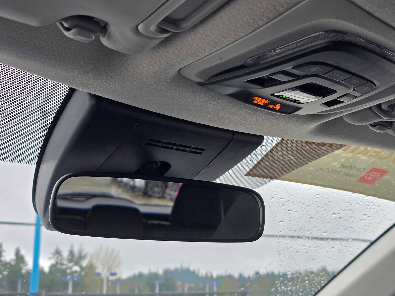 Certified 2023 Toyota Corolla Cross LE w/ Moonroof Package image 27