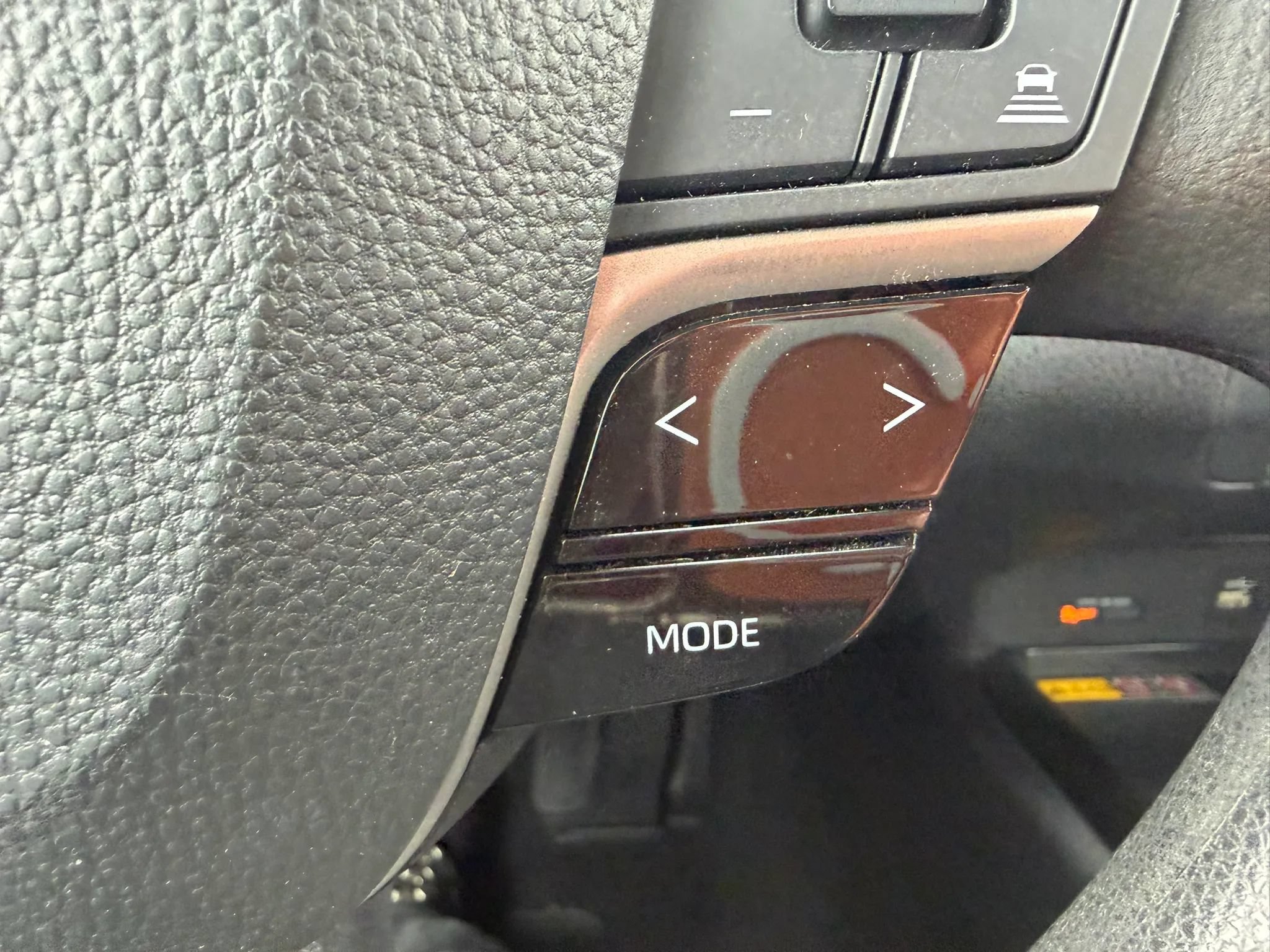 Used 2025 Toyota Camry LE FWD image 16