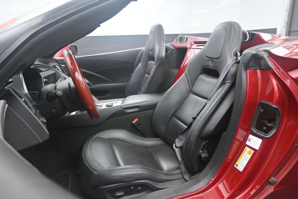 Used 2015 Chevrolet Corvette Stingray Convertible w/ 3LT Preferred Equipment Group RWD image 18
