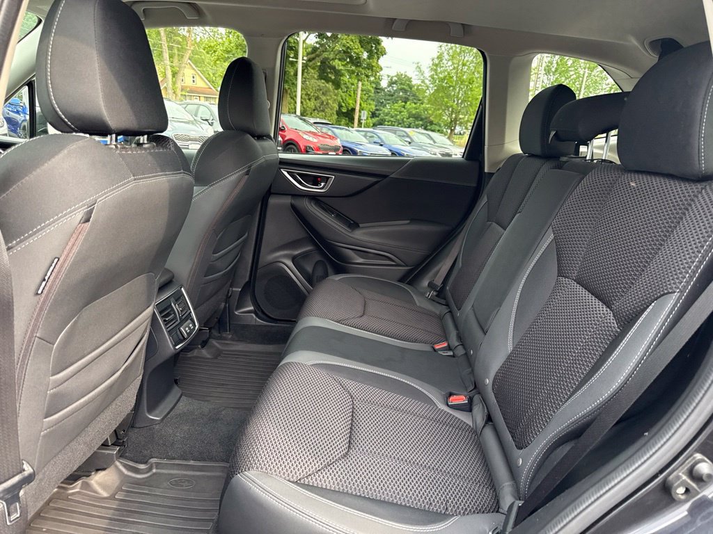 Used 2019 Subaru Forester Premium AWD/4WD image 13