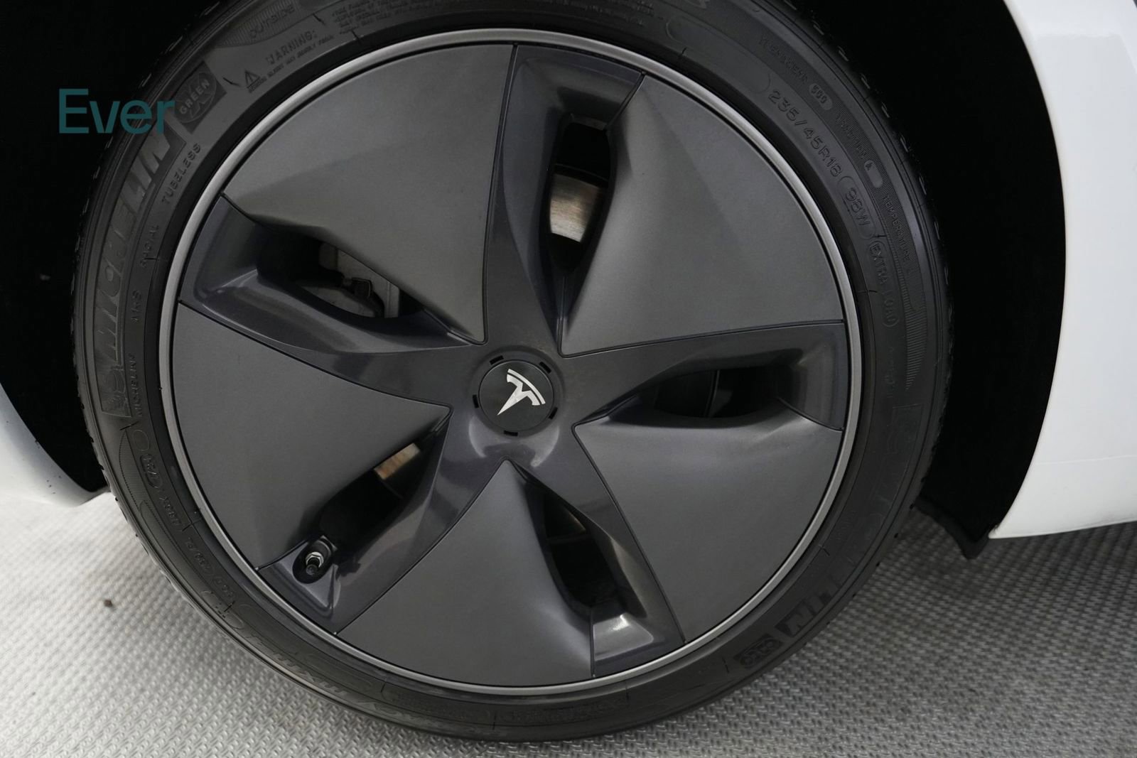 Used 2020 Tesla Model 3 Standard Range image 20