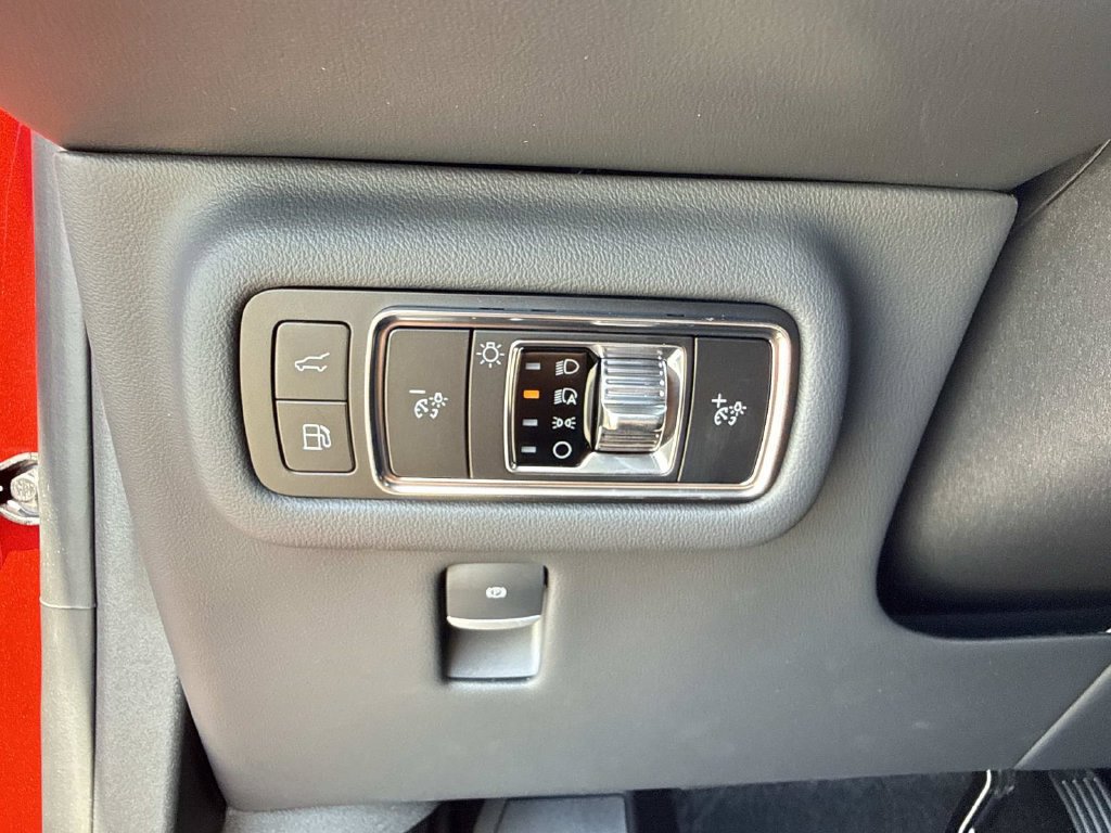 New 2026 Lincoln Nautilus Premier w/ Equipment Group 102A AWD/4WD image 32