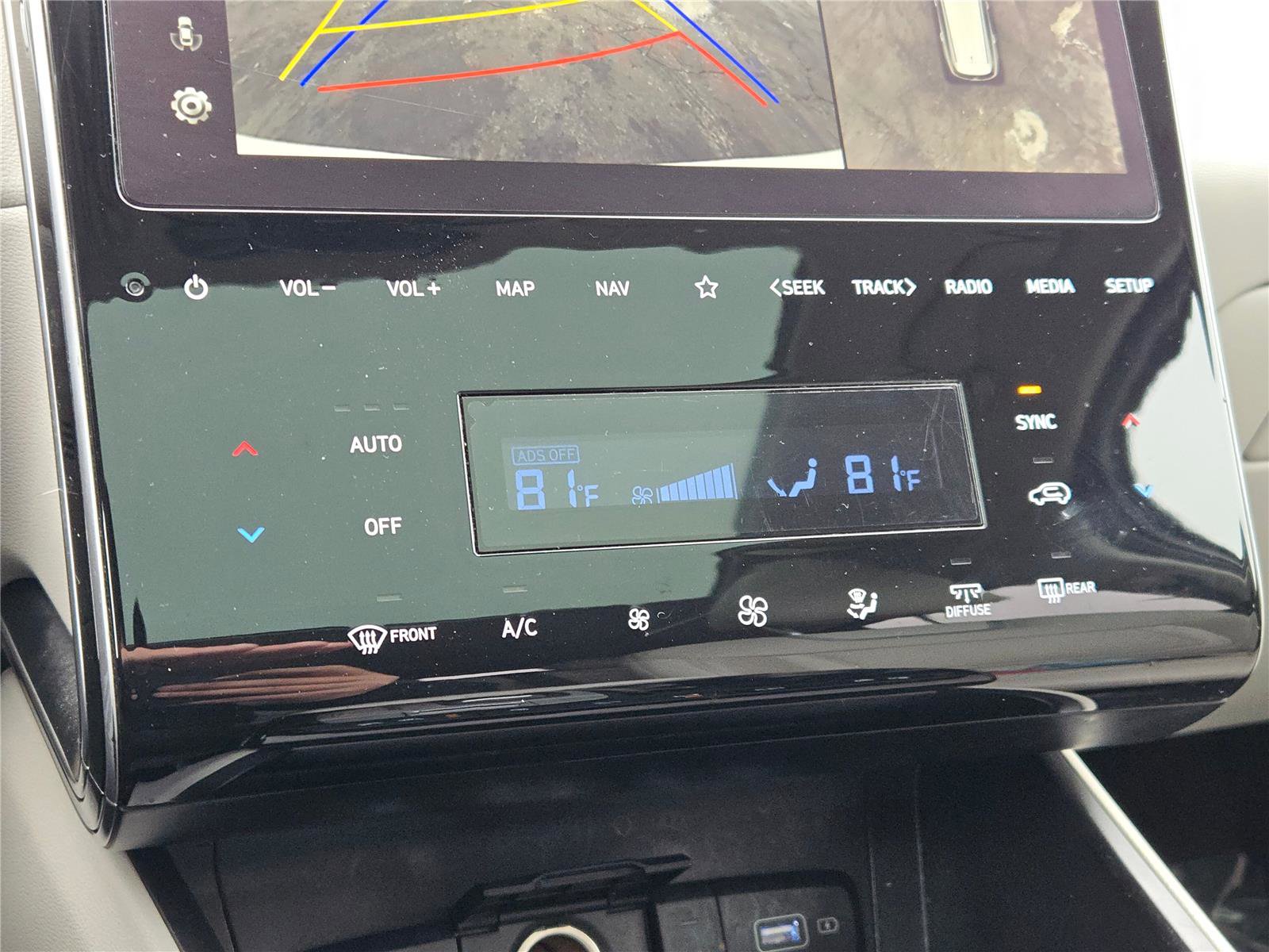 Used 2024 Hyundai Tucson Limited image 32