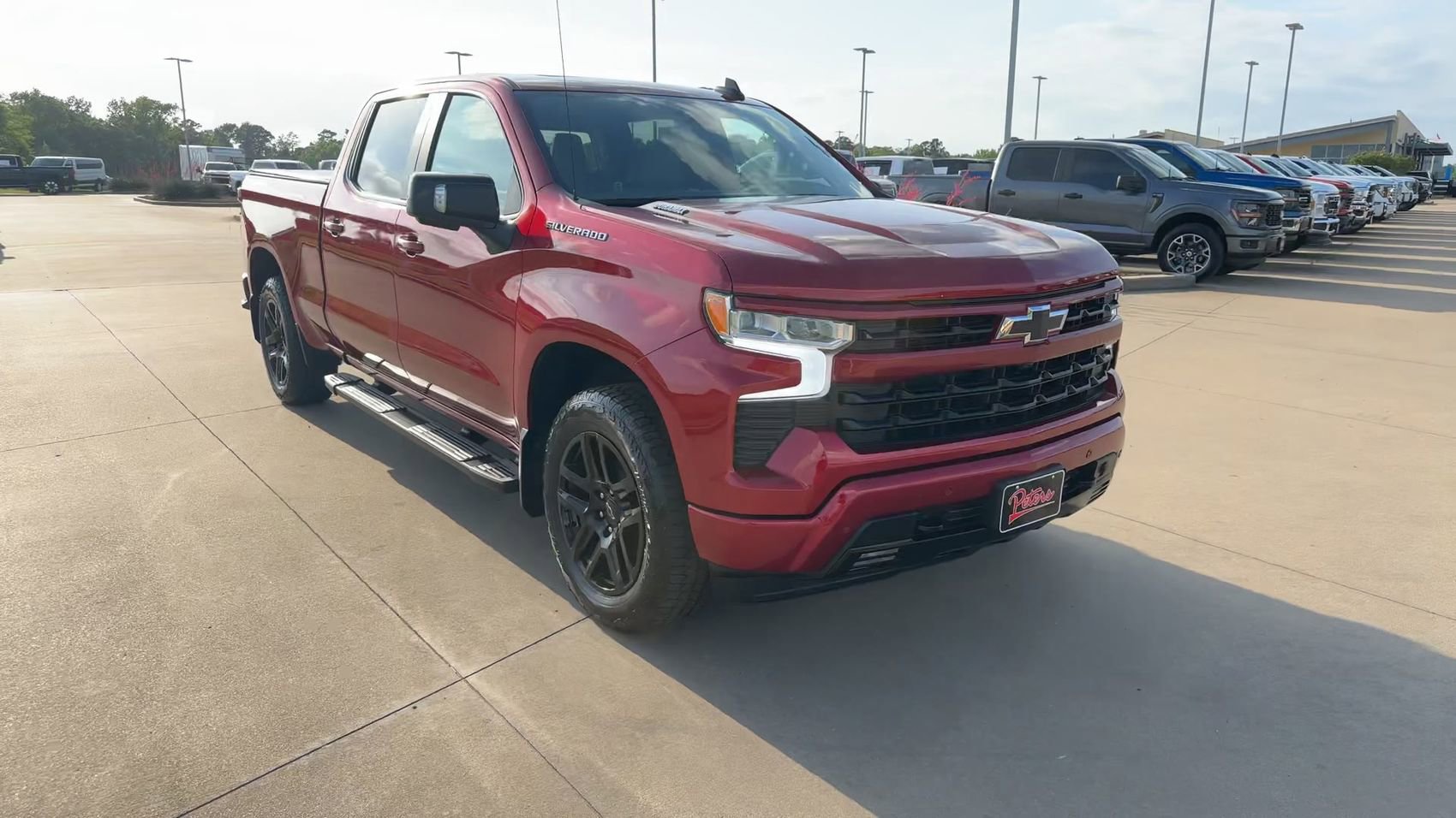 Used 2024 Chevrolet Silverado 1500 RST AWD/4WD image 2