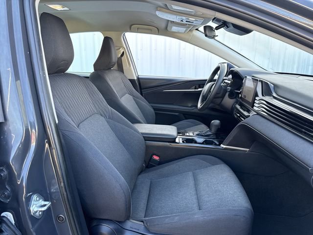 Used 2025 Toyota Camry LE image 30