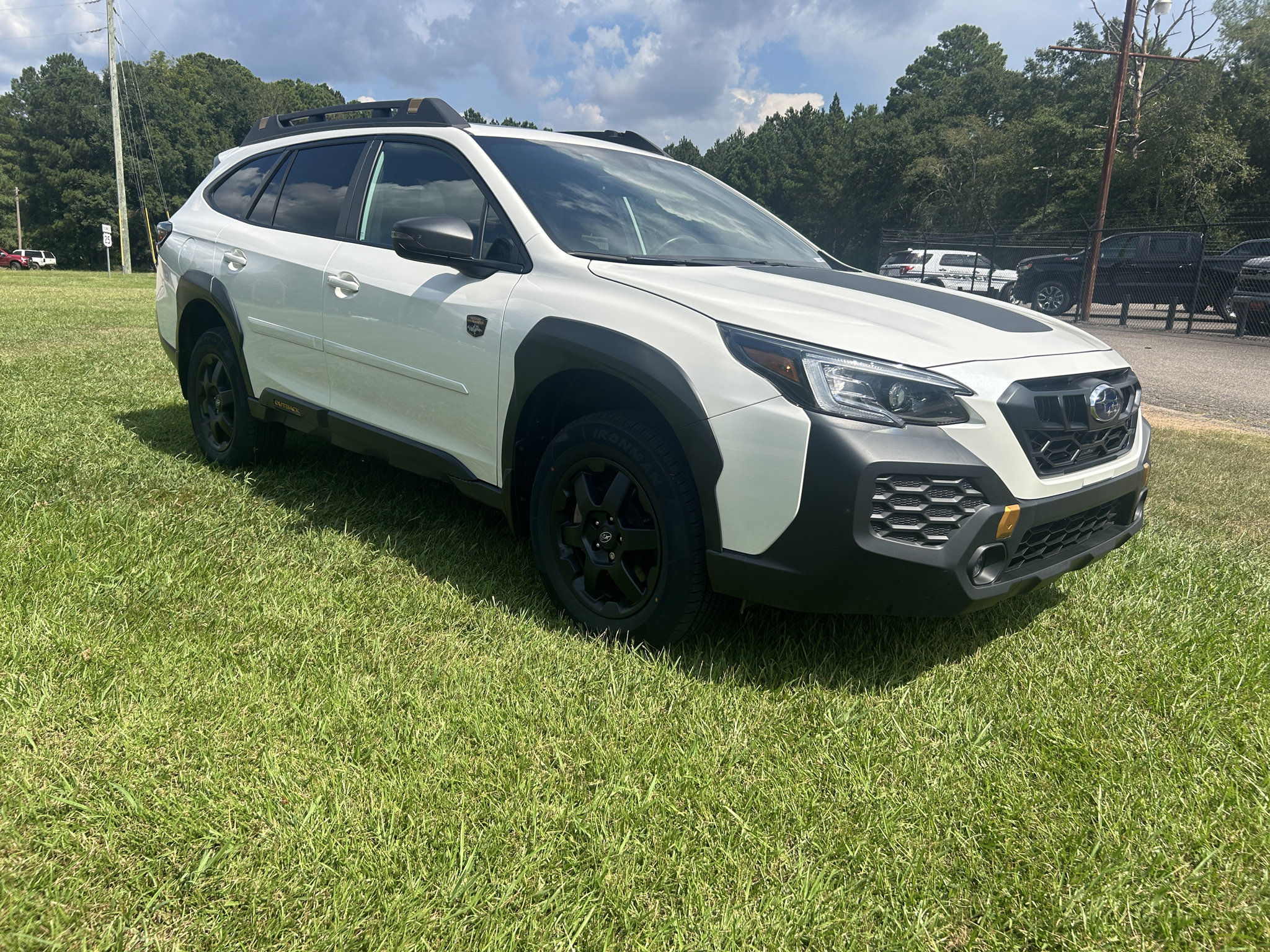 Used 2025 Subaru Outback Wilderness AWD/4WD image 7