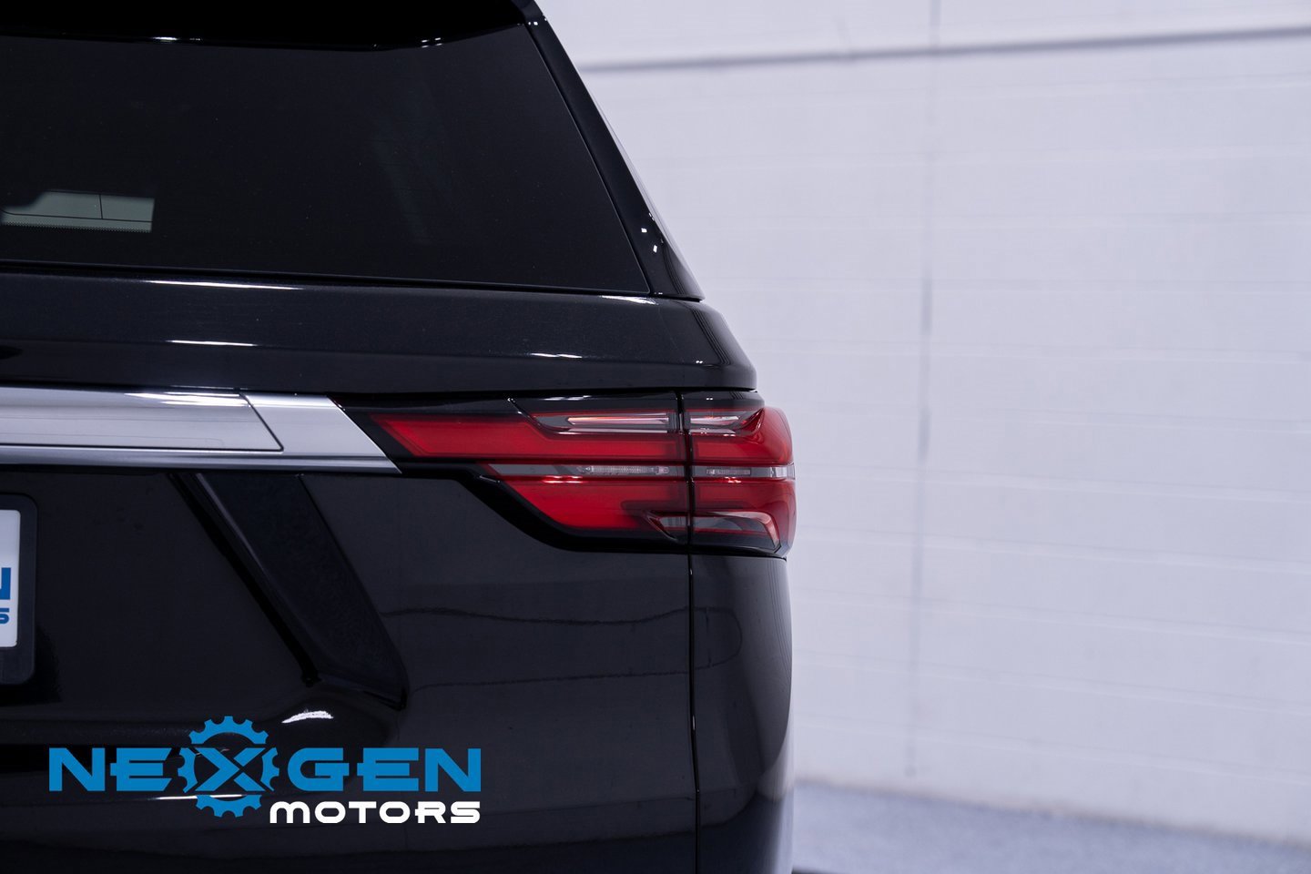 Used 2023 Chevrolet Traverse High Country image 62