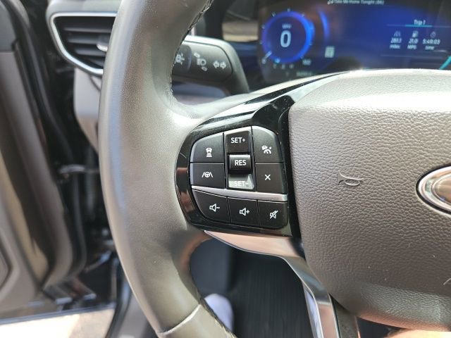 Used 2023 Ford Explorer Platinum w/ Technology Package image 35