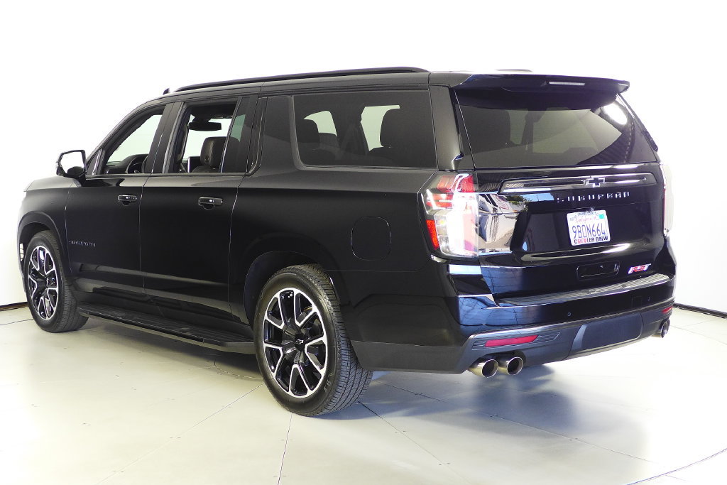Used 2022 Chevrolet Suburban RST w/ Sport Performance Package AWD/4WD image 9