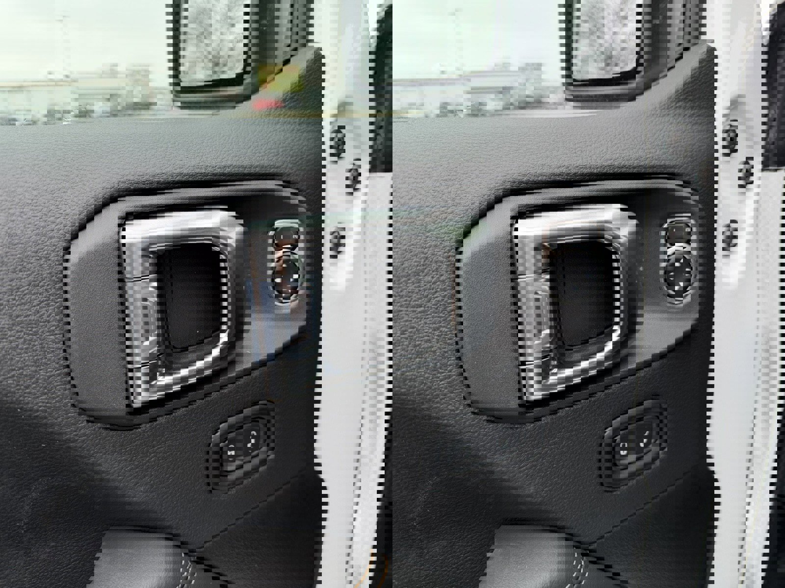 New 2026 Jeep Wrangler Unlimited Sahara image 16