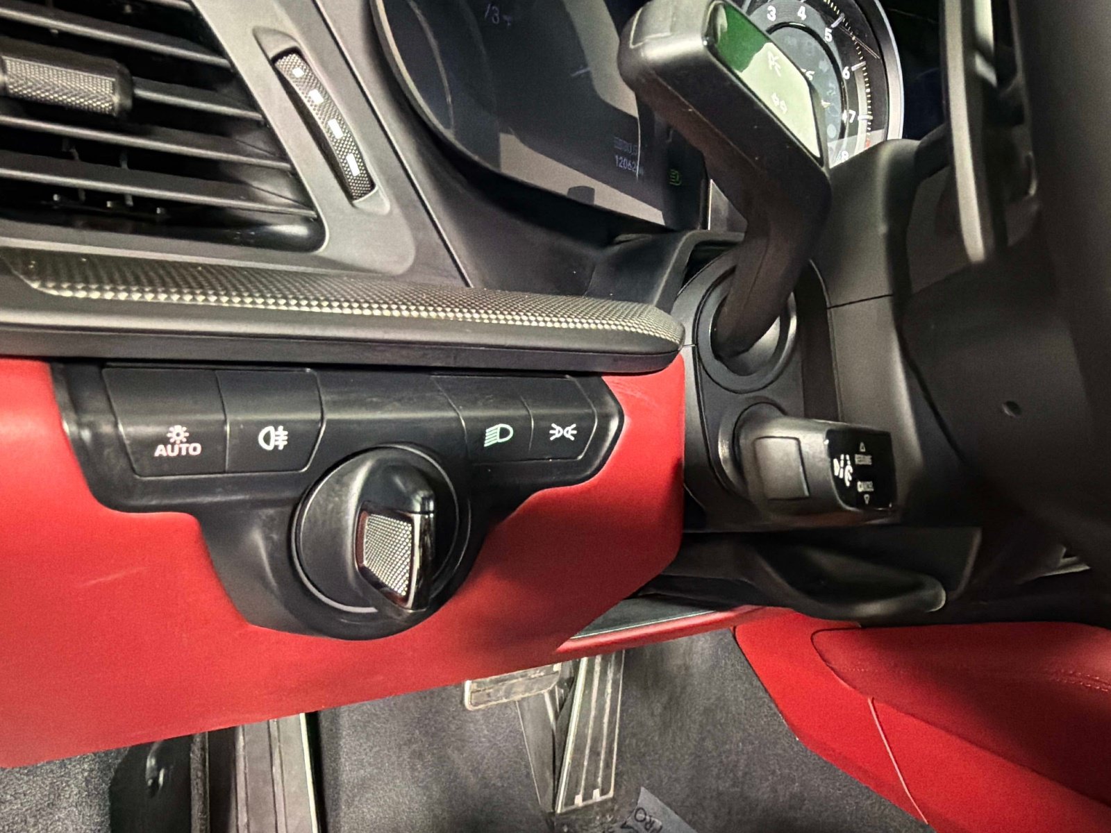 Used 2024 Porsche 911 Targa 4 GTS AWD/4WD image 39