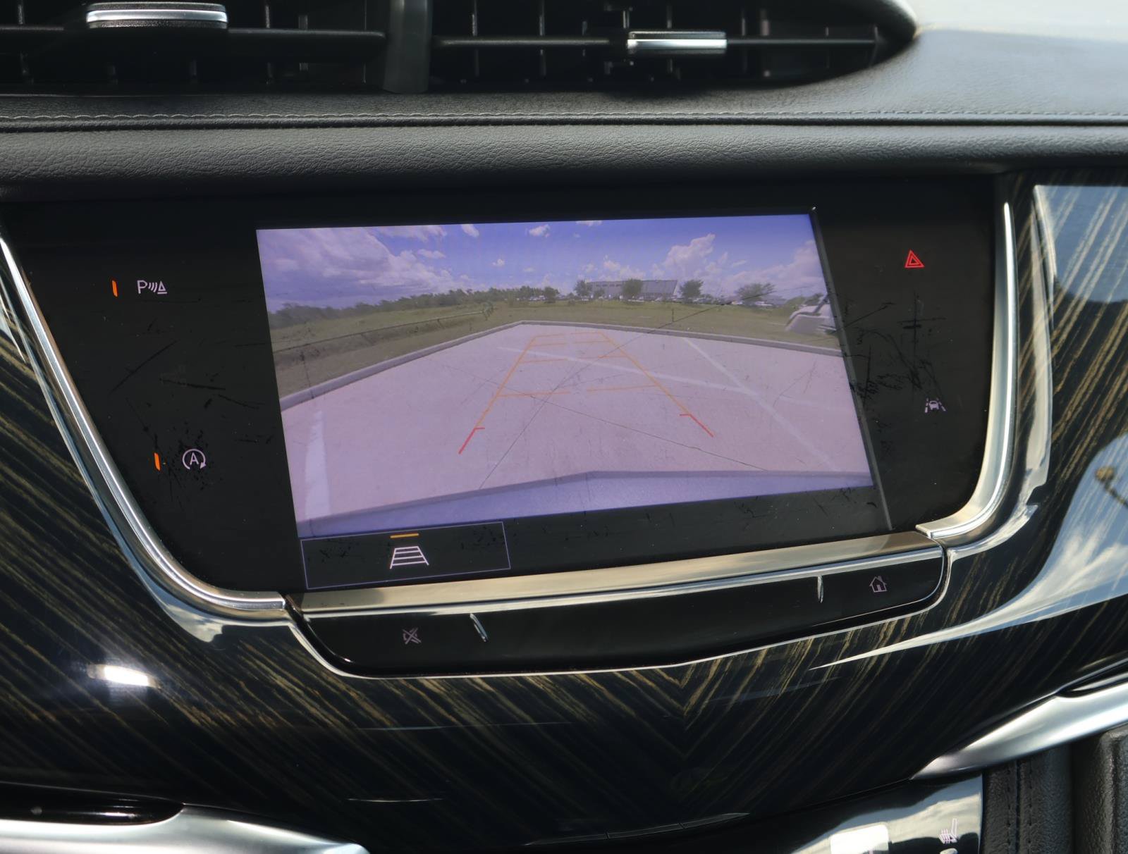 Certified 2025 Cadillac XT6 Premium Luxury FWD image 32