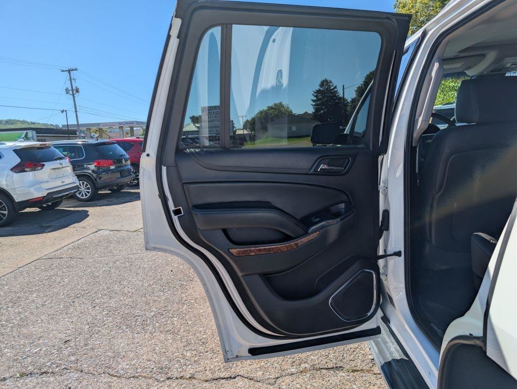 Used 2016 Chevrolet Tahoe LTZ AWD/4WD image 32