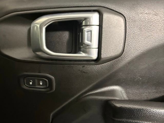 Used 2022 Jeep Wrangler Sport AWD/4WD image 28