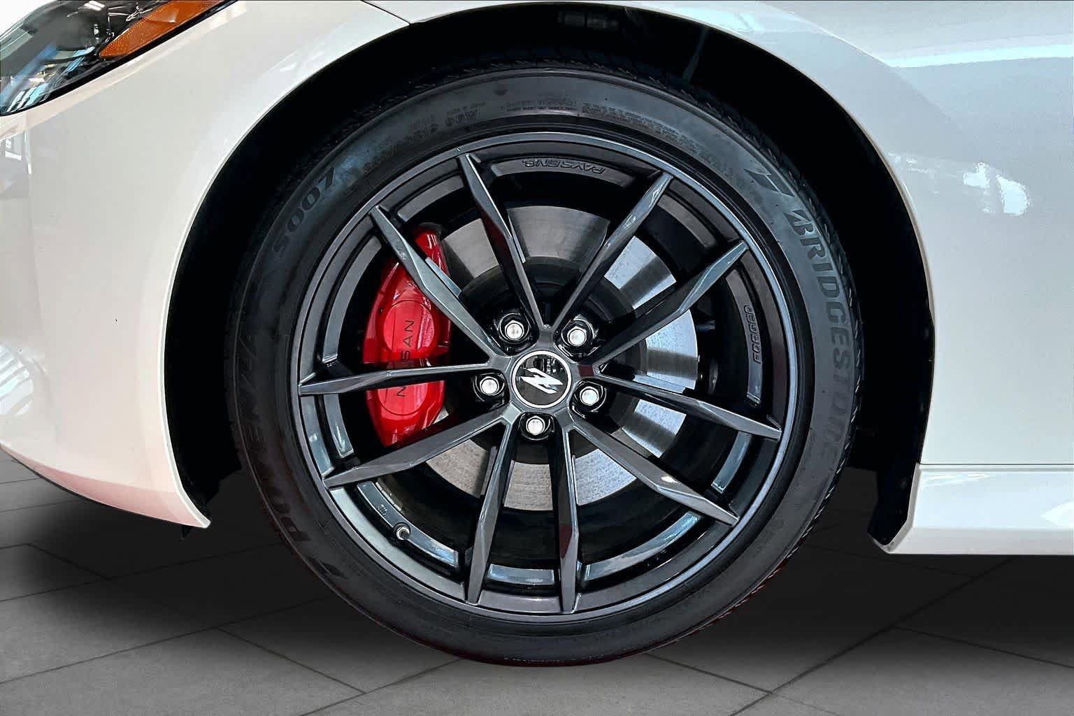 Certified 2025 Nissan Z Performance w/ Floor Mat Package RWD image 11