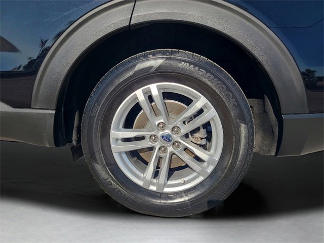 Used 2022 Ford Explorer XLT image 13