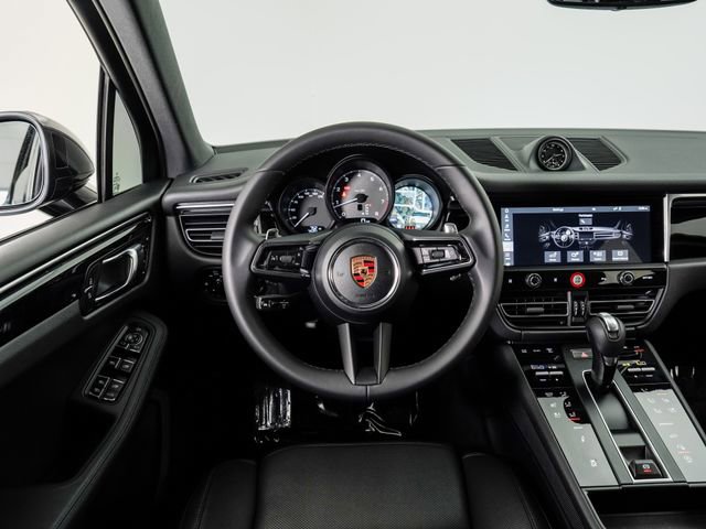 Certified 2026 Porsche Macan S AWD/4WD image 6