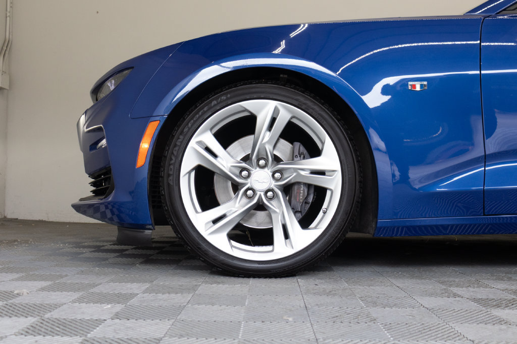 Used 2022 Chevrolet Camaro SS RWD image 9