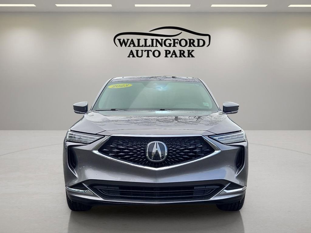 Used 2023 Acura MDX SH-AWD image 2