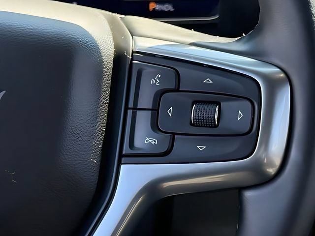 Used 2023 Chevrolet Silverado 1500 LT AWD/4WD image 11