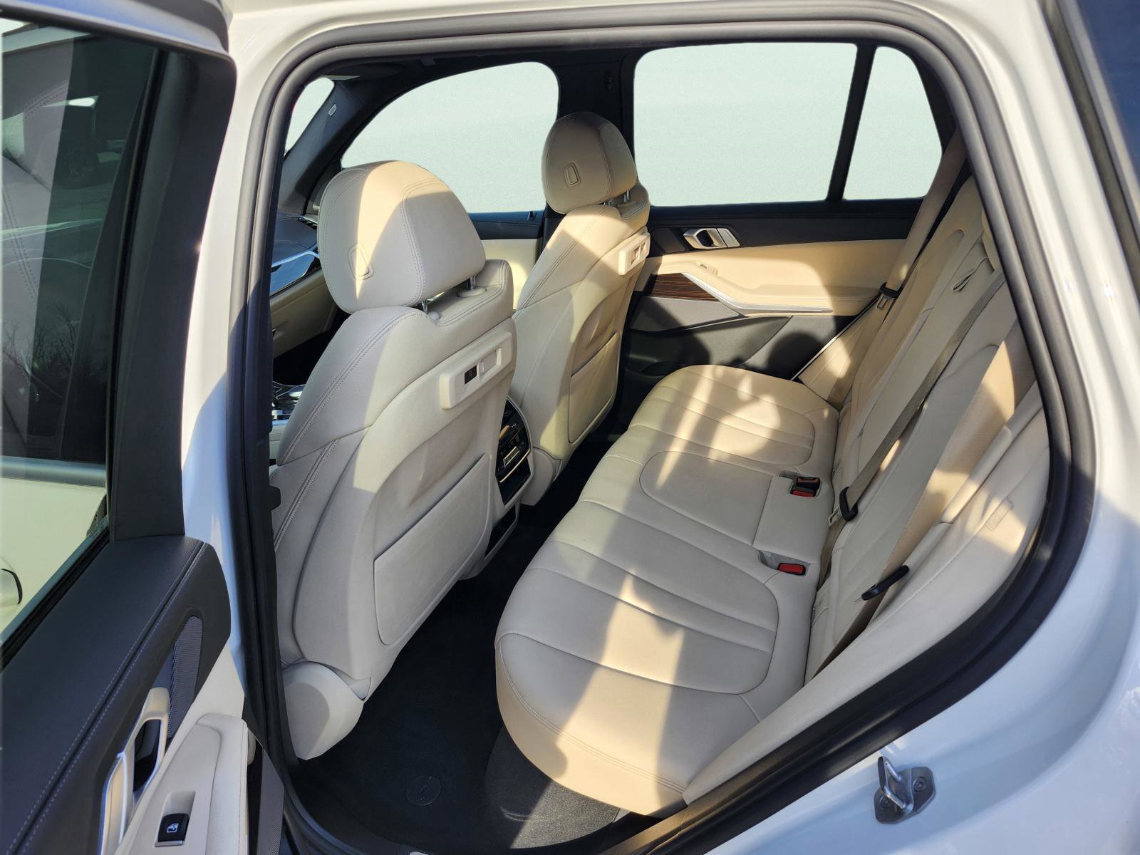 Used 2020 BMW X5 sDrive40i w/ Premium Package RWD image 29
