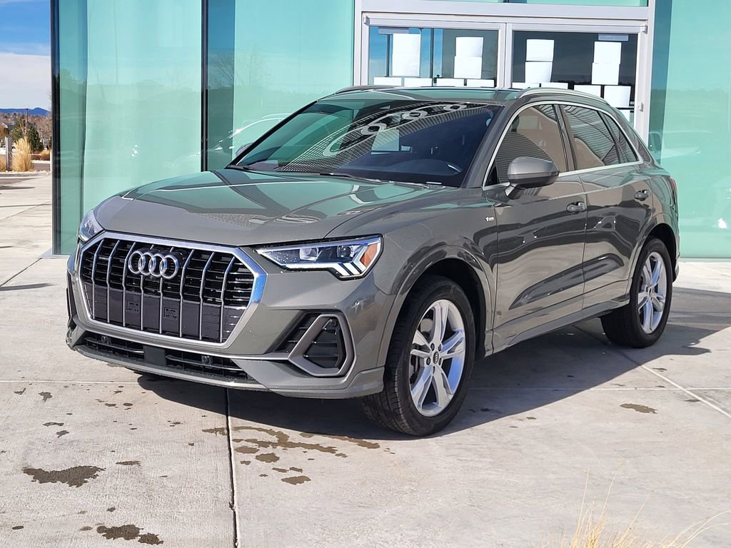 Certified 2023 Audi Q3 2.0T Premium Plus w/ Premium Plus Package image 4