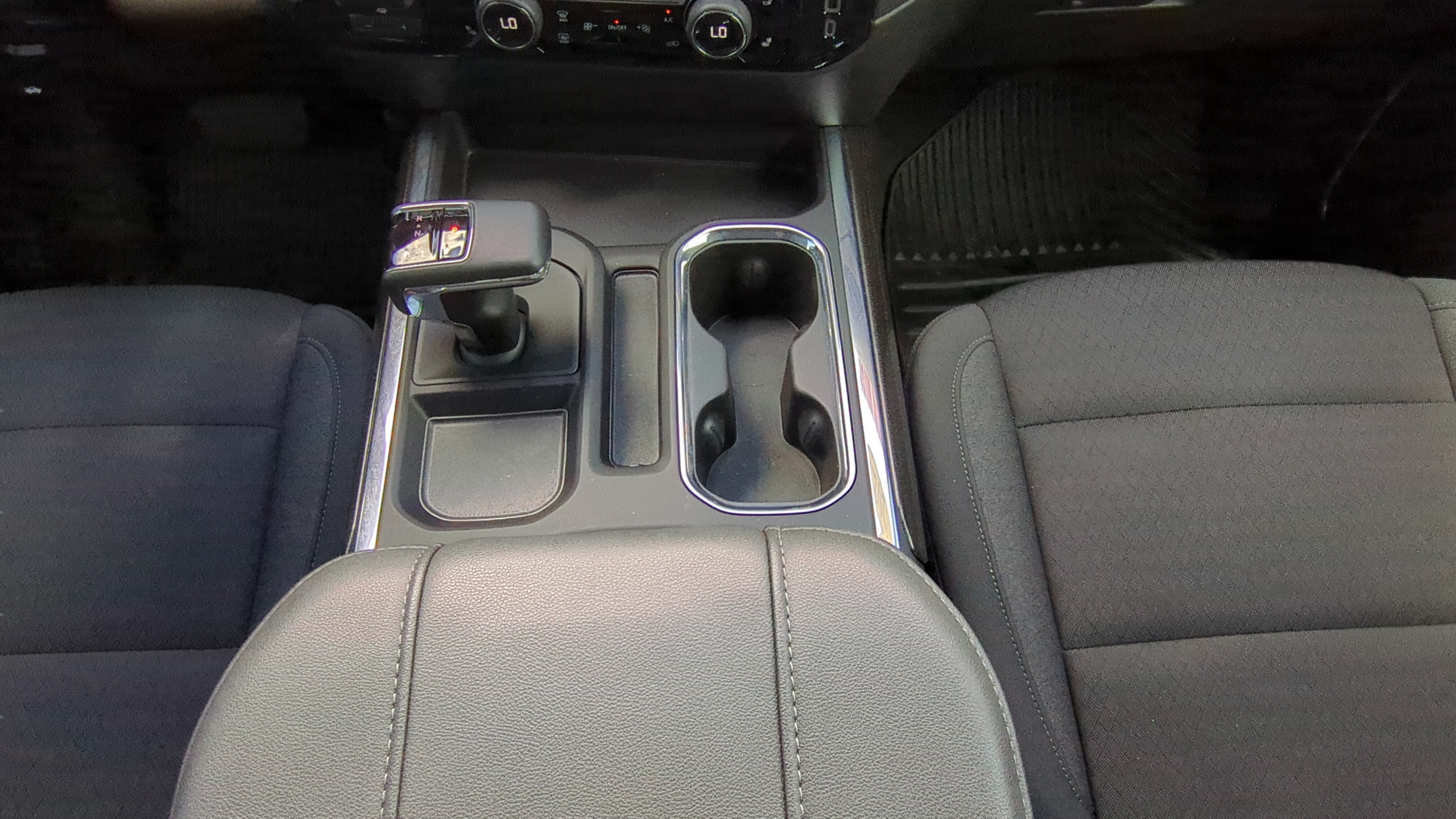 Used 2025 Chevrolet Silverado 1500 RST w/ Convenience Package II RWD image 13