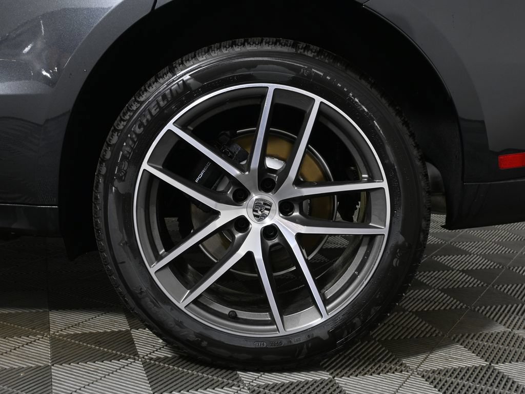 New 2026 Porsche Macan AWD/4WD image 12