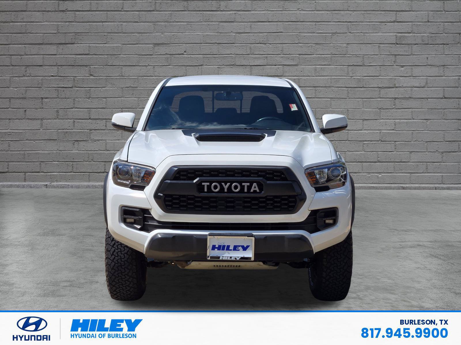 Used 2017 Toyota Tacoma TRD Pro AWD/4WD image 6
