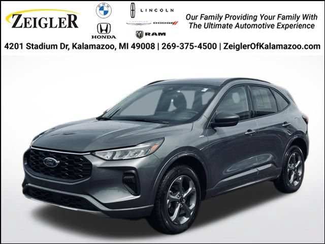 Used 2024 Ford Escape ST-Line w/ Tech Pack #1 AWD/4WD image 1