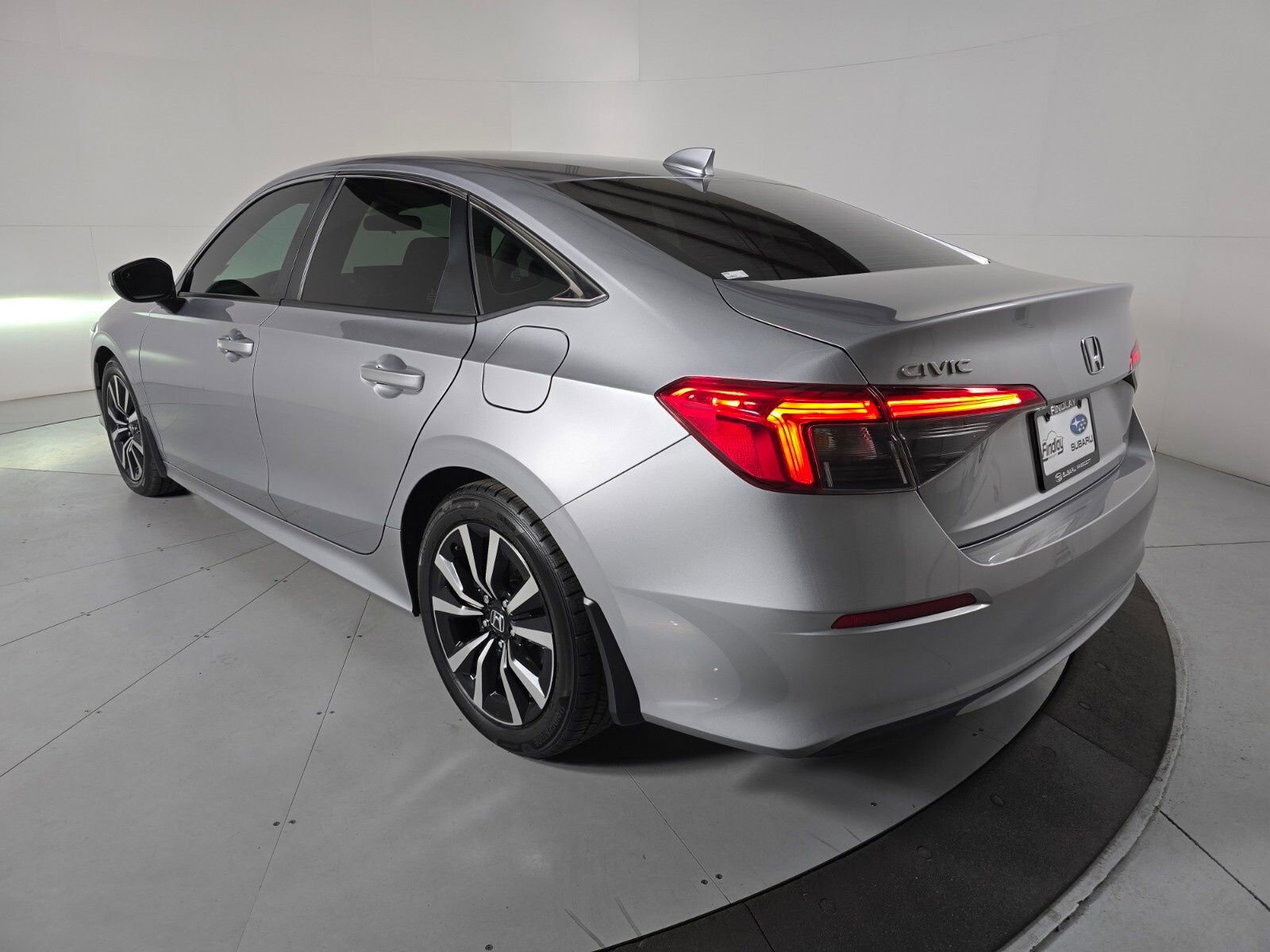 Used 2023 Honda Civic EX image 3