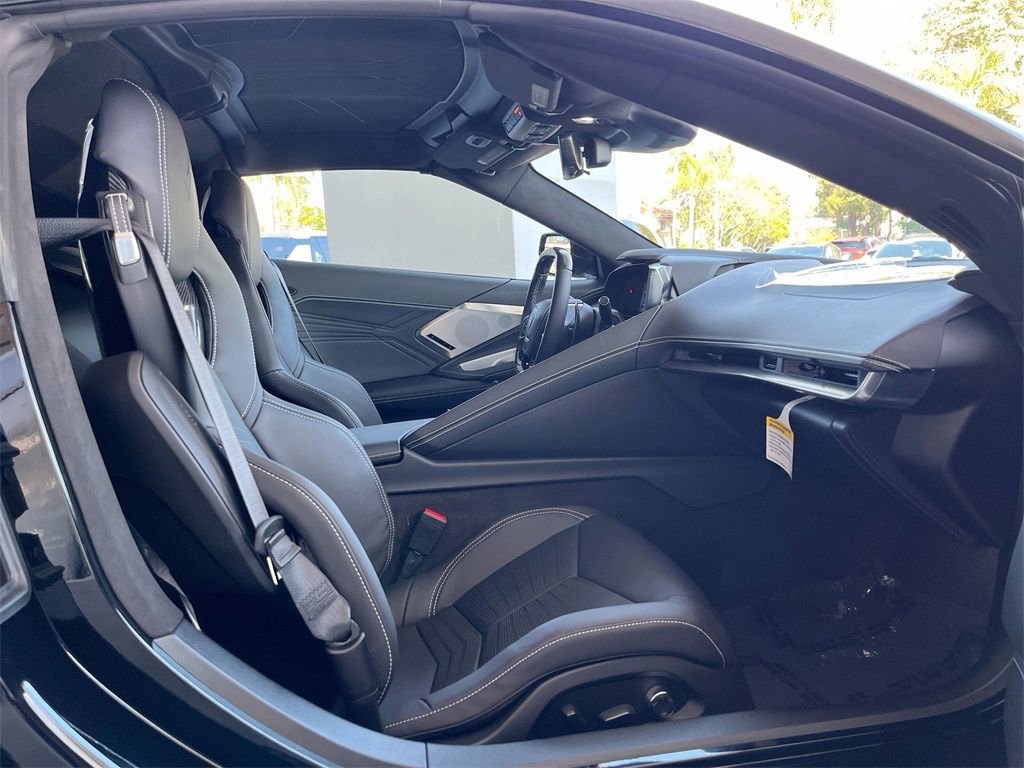 New 2025 Chevrolet Corvette E-Ray image 25