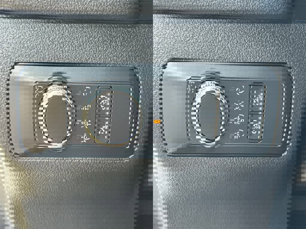 Used 2021 Ford Escape S image 30