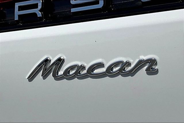 Used 2026 Porsche Macan image 23