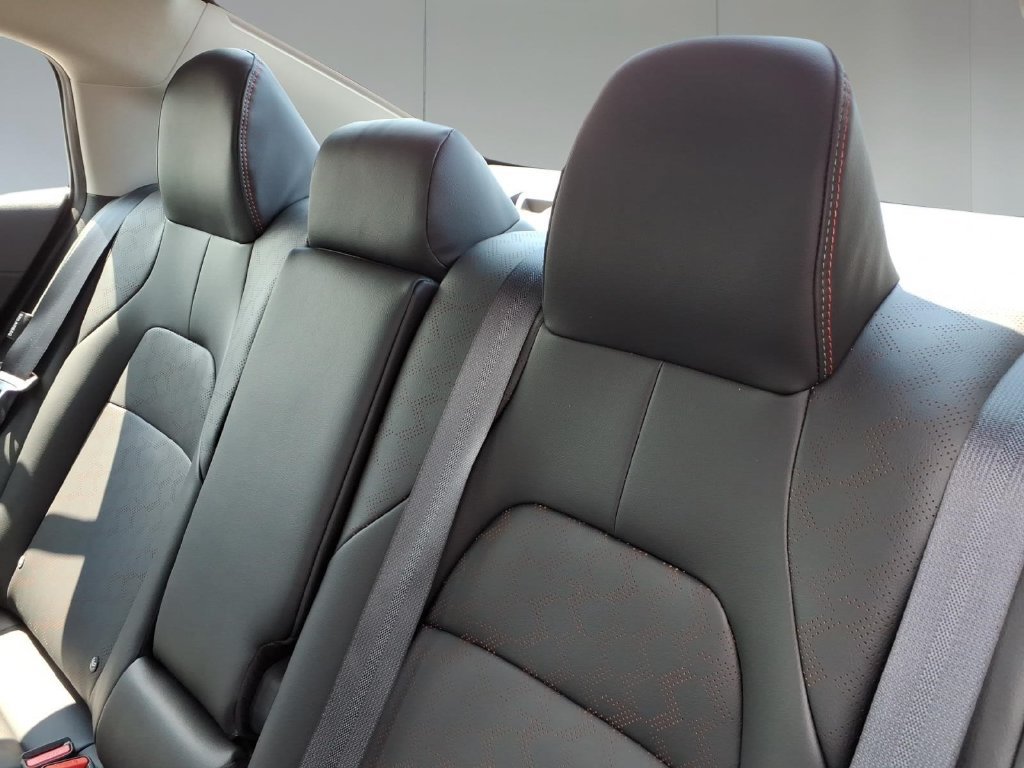 New 2026 Nissan Sentra SR w/ SR Premium Package FWD image 11