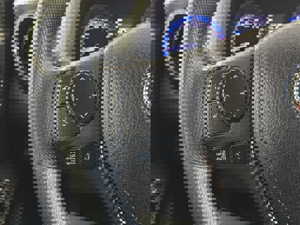 Used 2018 Toyota RAV4 LE w/ All Weather Liner Package image 29