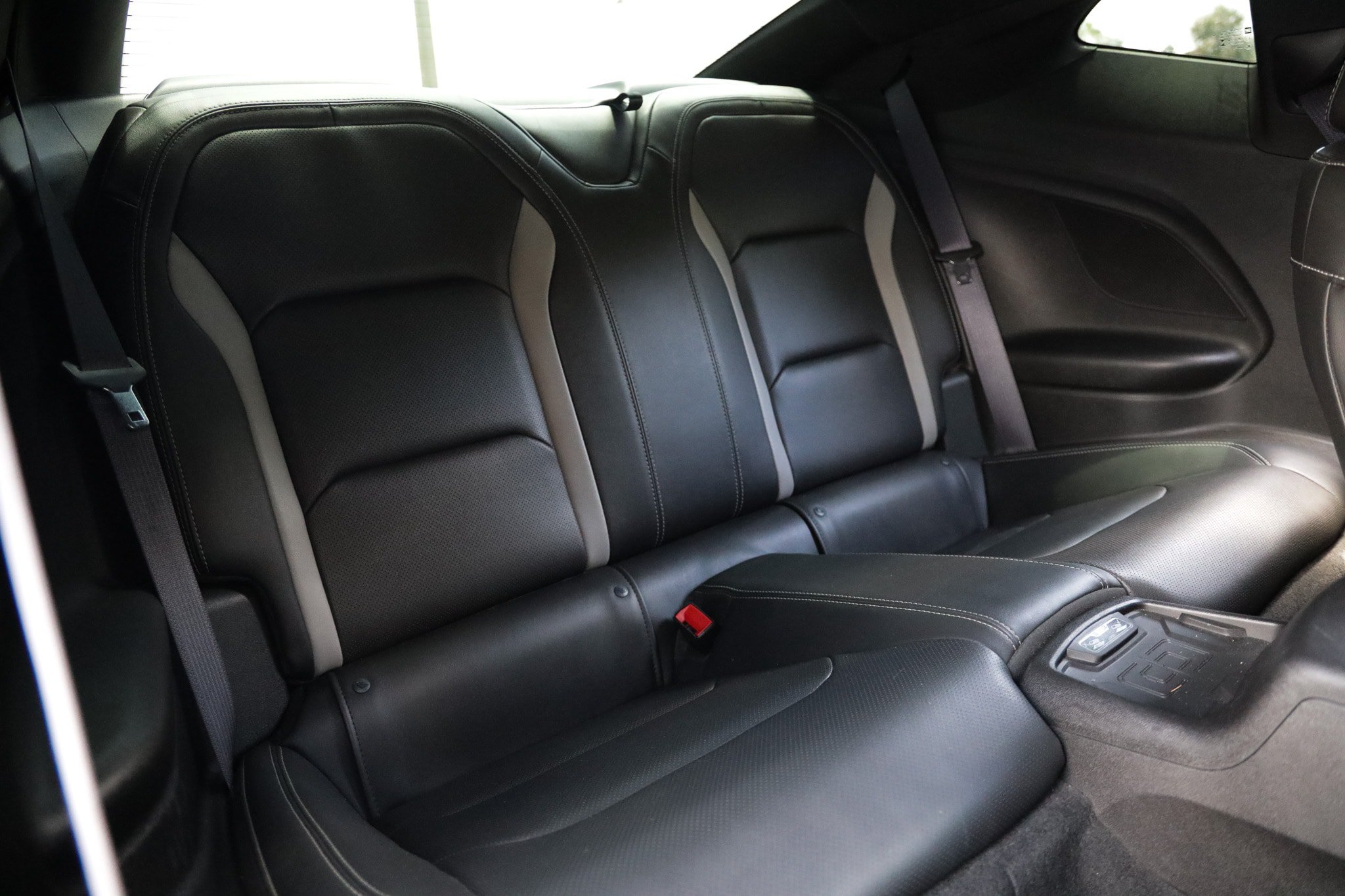 Used 2016 Chevrolet Camaro SS RWD image 14