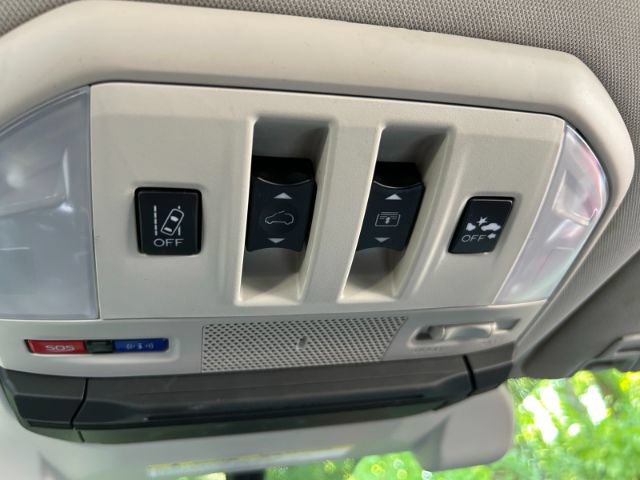 Used 2022 Subaru Ascent Limited w/ Technology Package AWD/4WD image 24