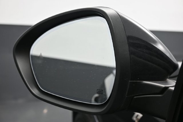 Used 2023 Alfa Romeo Stelvio Ti AWD/4WD image 4