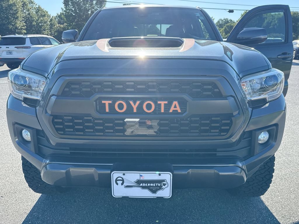 Used 2019 Toyota Tacoma TRD Sport AWD/4WD image 29
