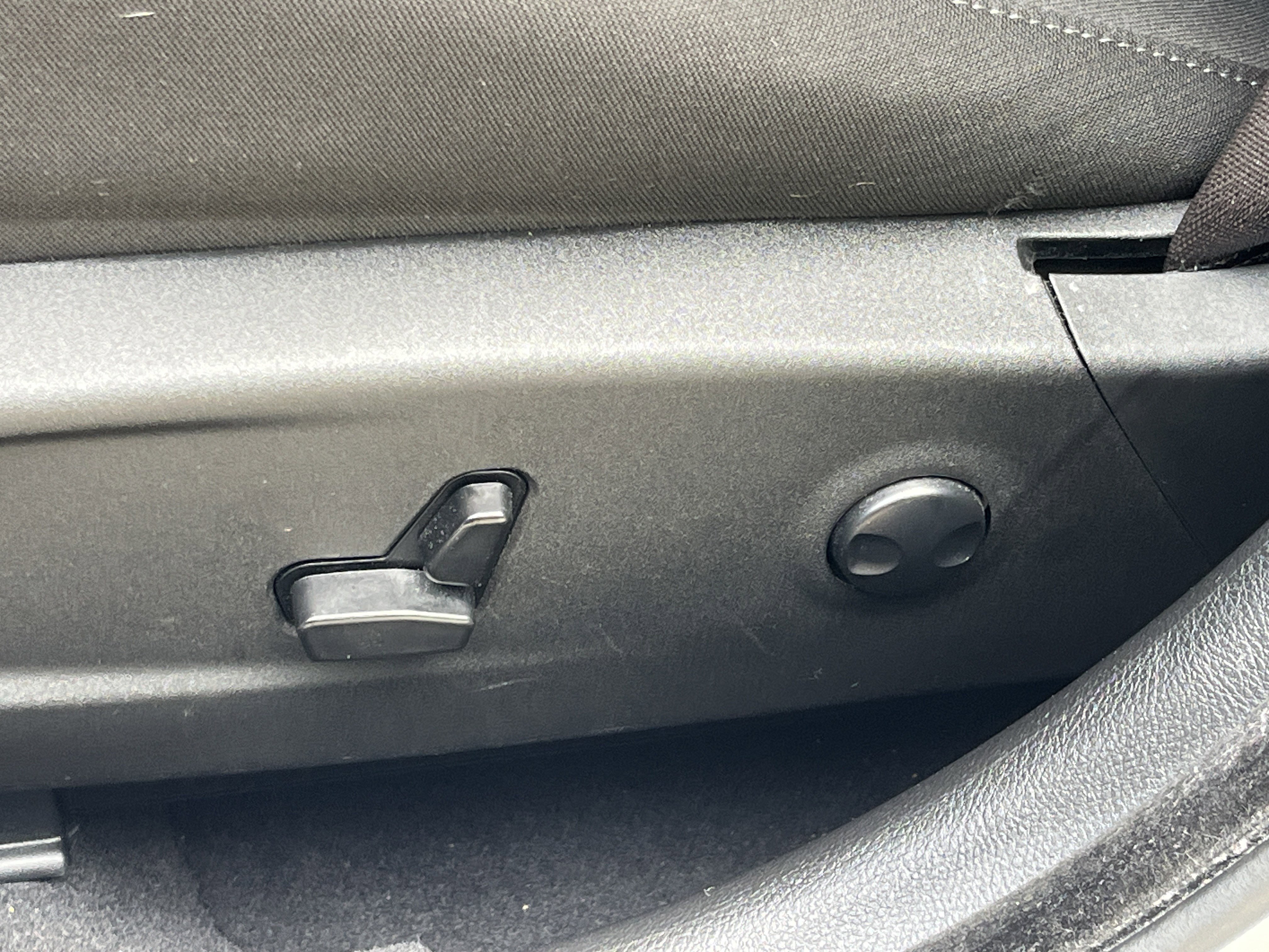 Used 2023 Dodge Charger R/T w/ Blacktop Package image 16