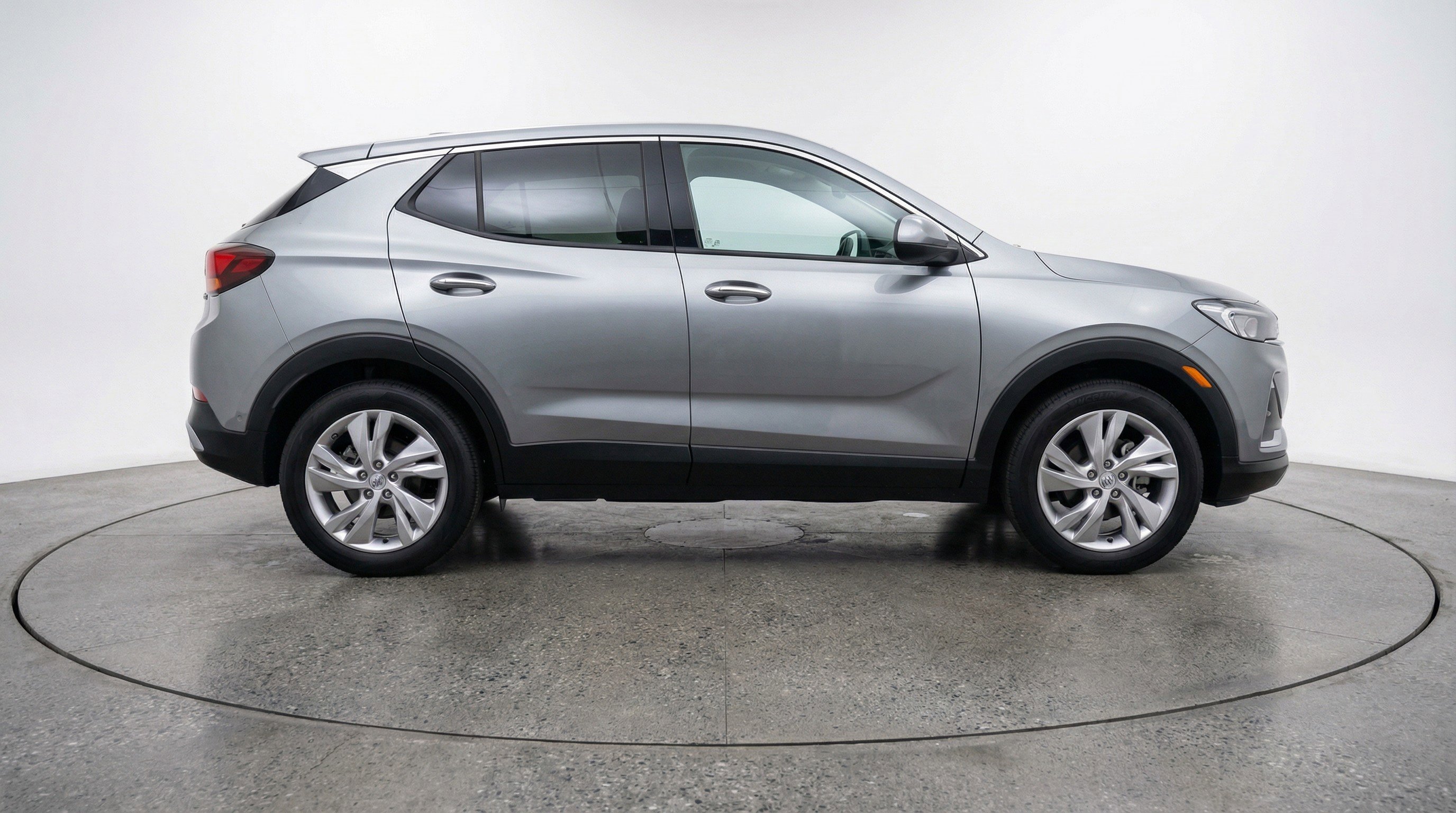 Used 2025 Buick Encore GX Preferred FWD image 11