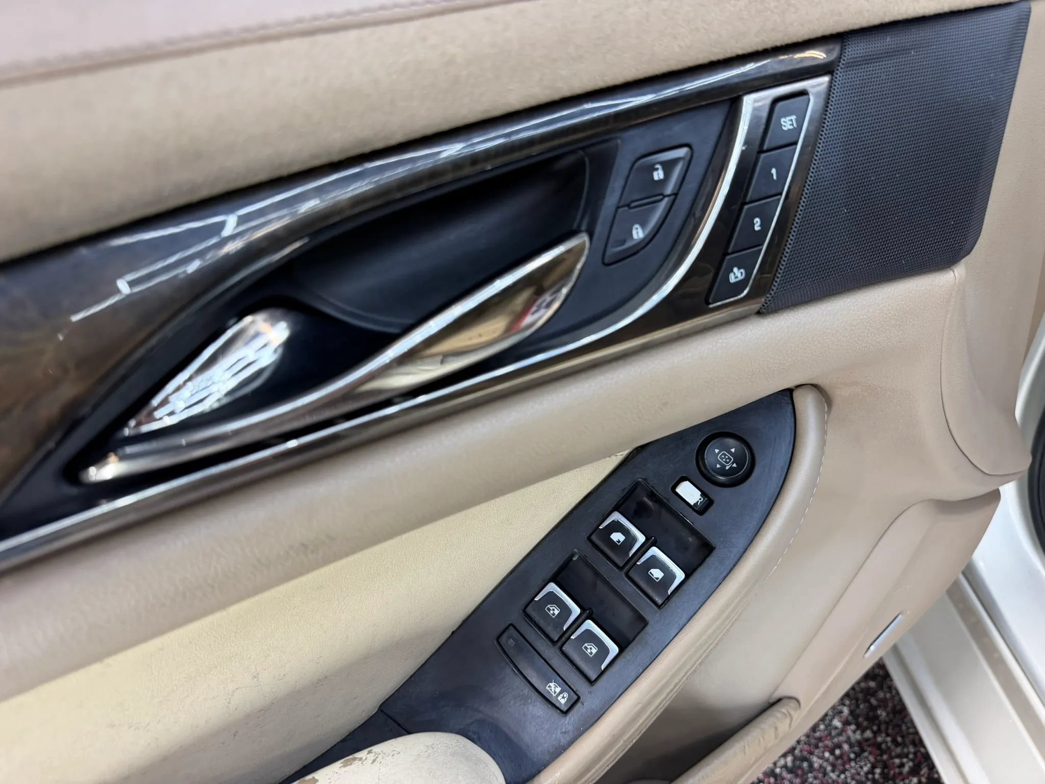 Used 2015 Cadillac CTS Luxury RWD image 10