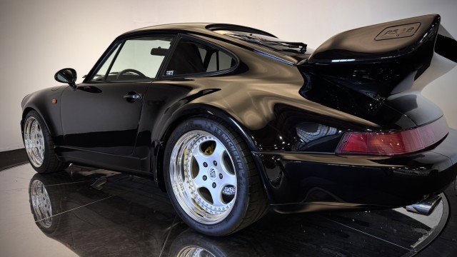Used 1990 Porsche 911 image 21