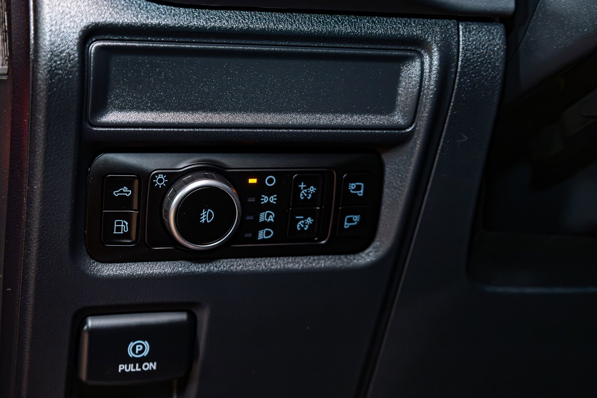 Used 2025 Ford F150 XLT w/ Equipment Group 302A MID image 21