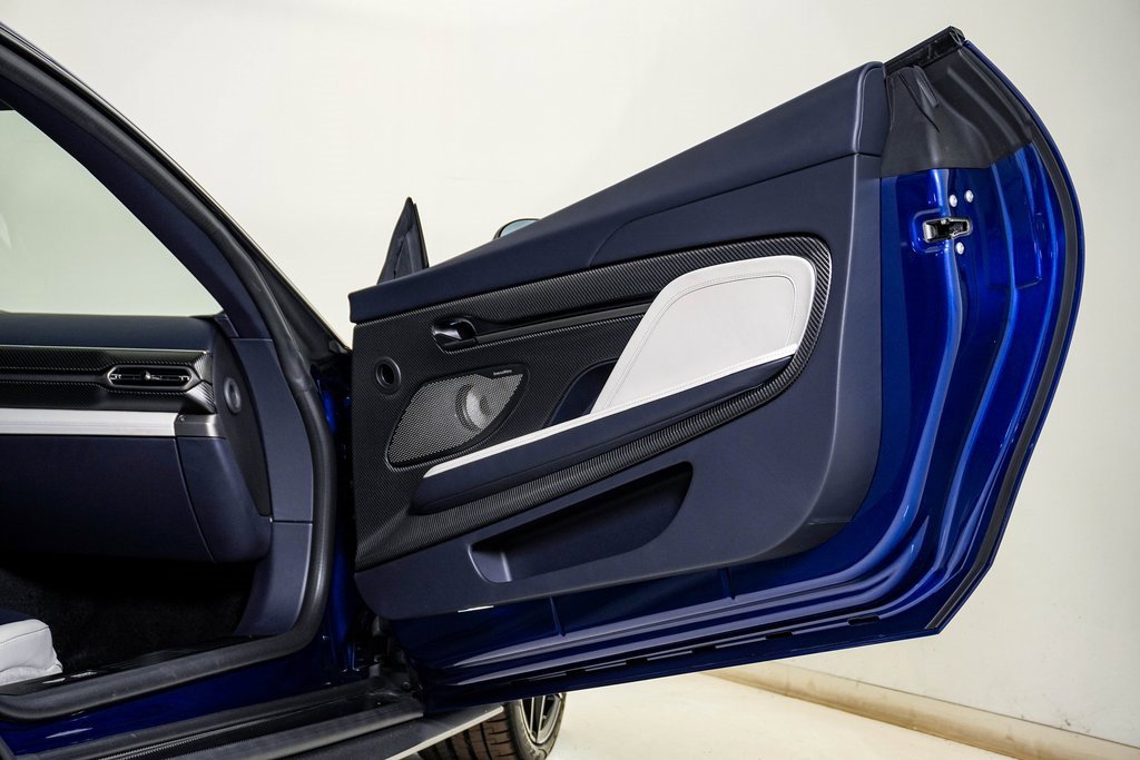 New 2025 Aston Martin Vanquish image 19