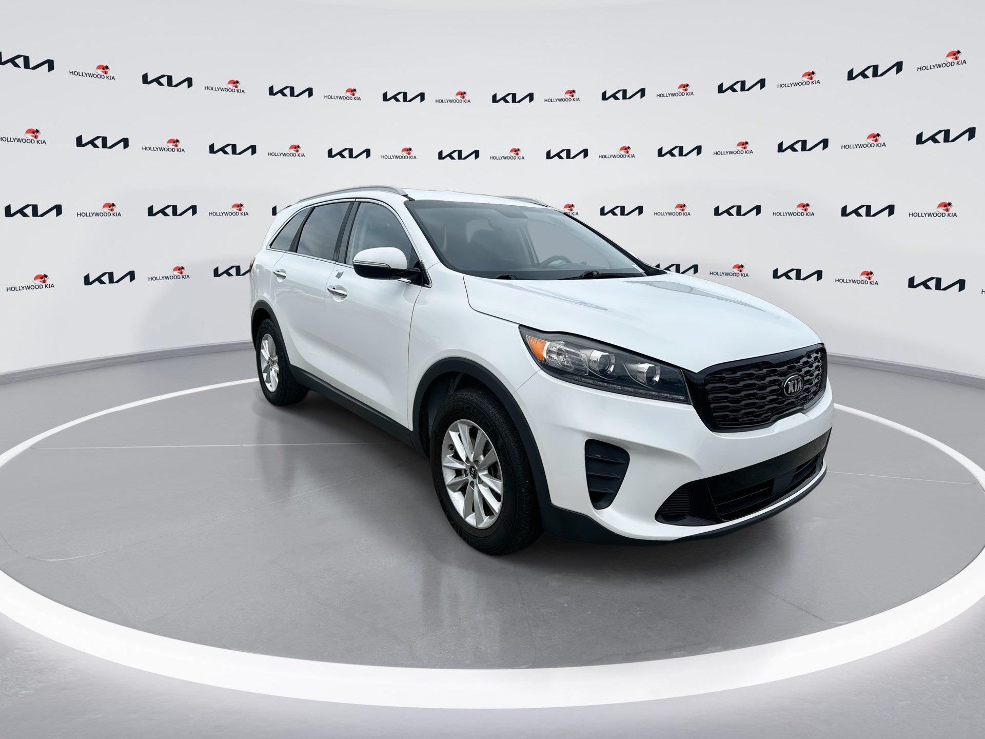 Used 2020 Kia Sorento LX w/ LX I4 Convenience Package FWD image 2
