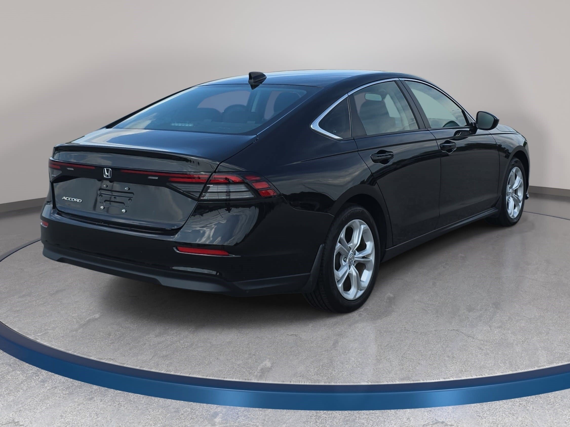 Used 2024 Honda Accord LX image 5