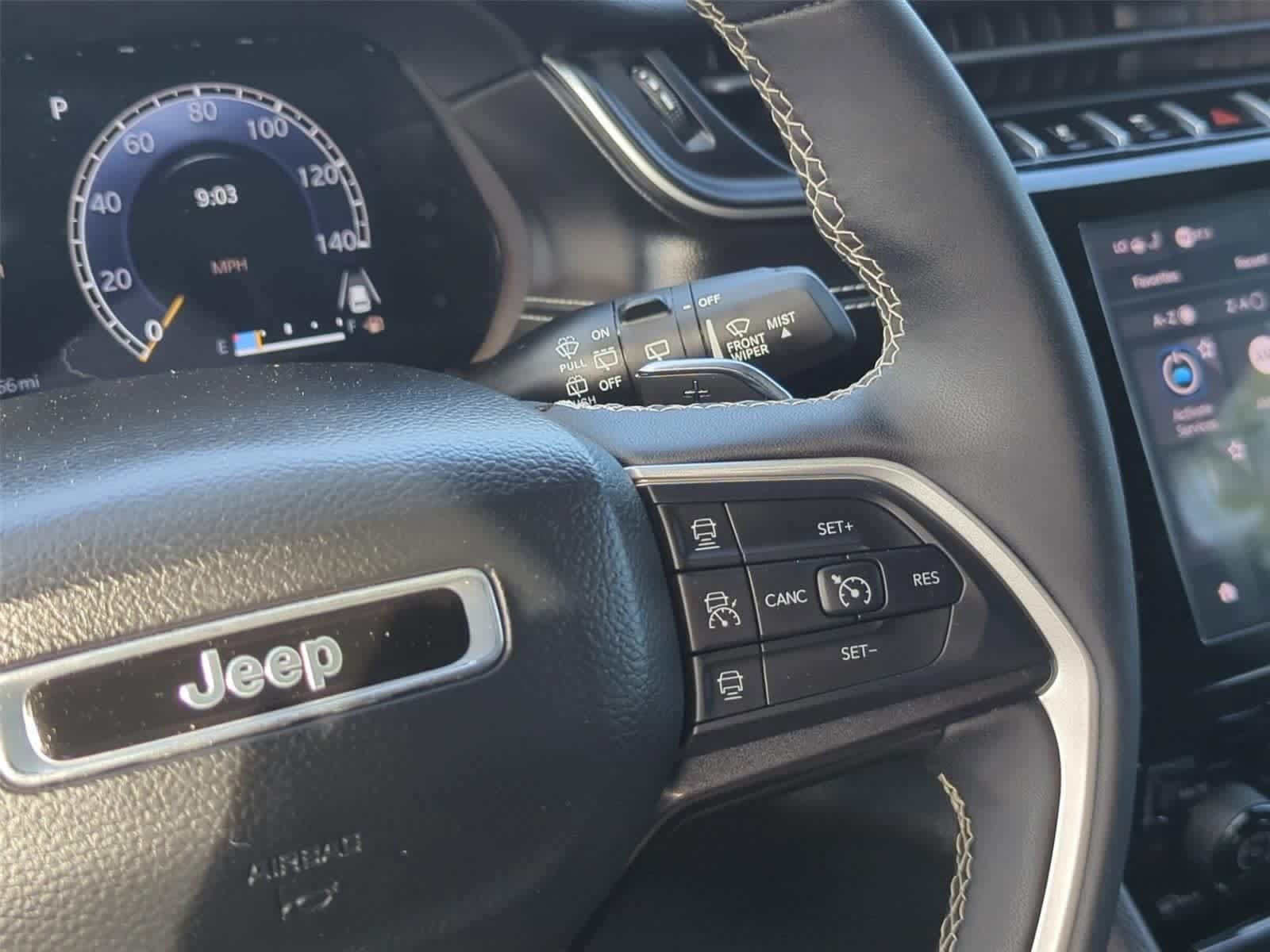 Used 2023 Jeep Grand Cherokee Altitude AWD/4WD image 18